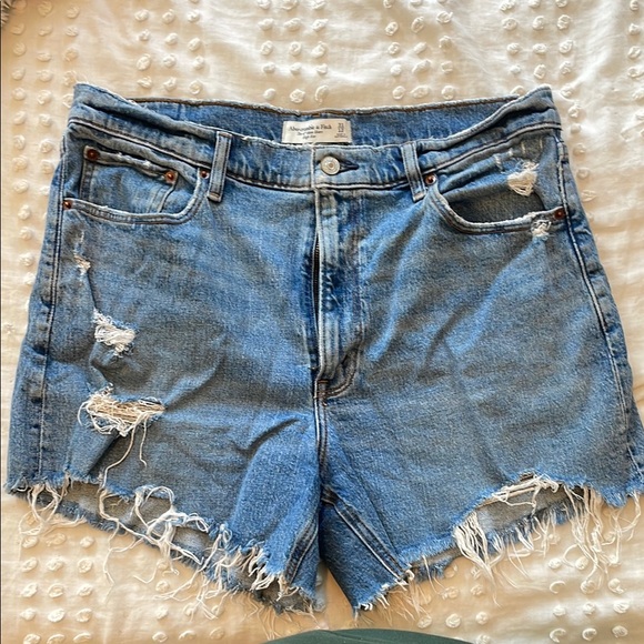 Abercrombie Denim Shorts - Picture 1 of 3